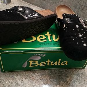 clogs licensed by birkenstock